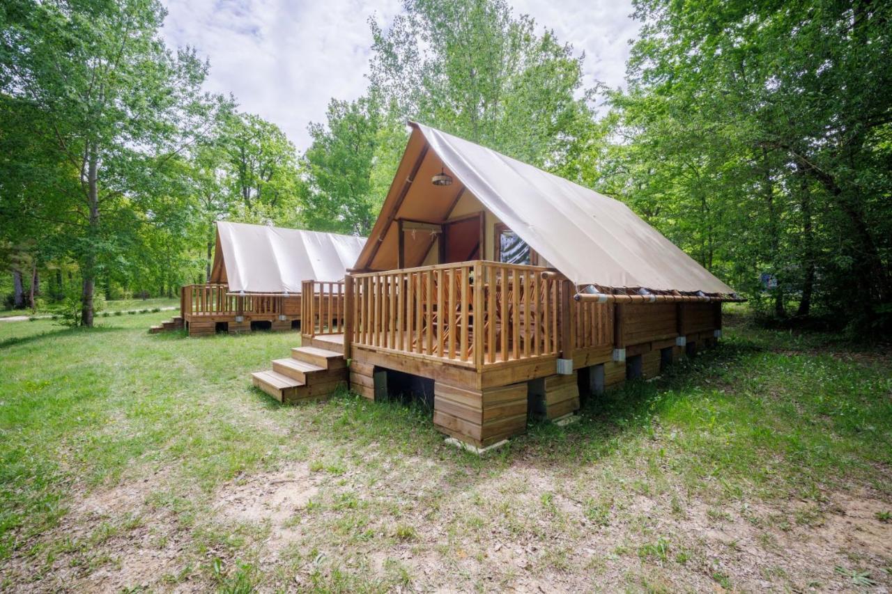 La Clairiere - Ecolieu De Vacances Lamothe-Fenelon Экстерьер фото
